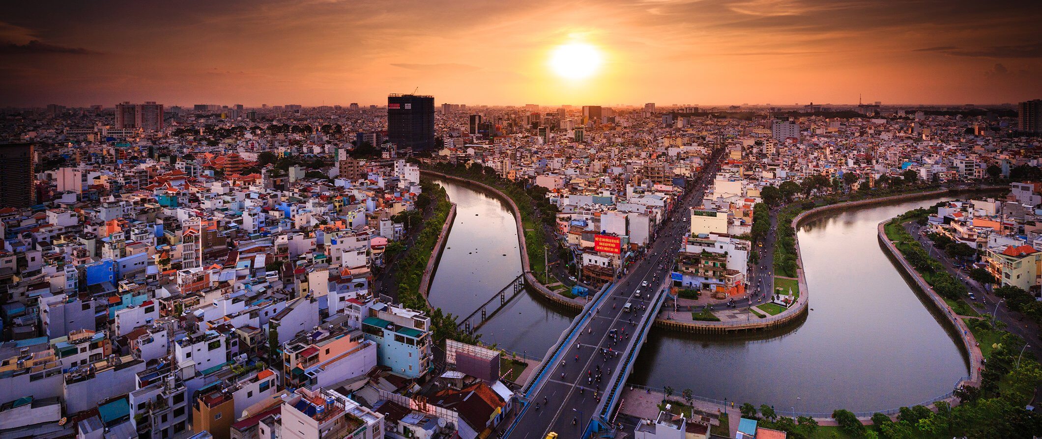FIRST TIME IN HO CHI MINH CITY – GUIDE ON WHAT TO DO IN SAIGON FIRST TIME IN HO CHI MINH CITY – GUIDE ON WHAT TO DO IN SAIGON