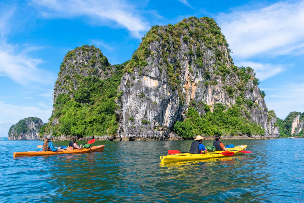 Bai Tu Long Bay Travel Guide 2026: Best Things to Do & Essential Travel Tips Bai Tu Long Bay Travel Guide 2026: Best Things to Do & Essential Travel Tips